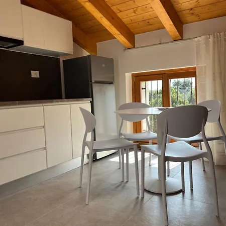 아파트 Le Residenze Del Lugana 로마