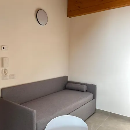 아파트 Le Residenze Del Lugana *